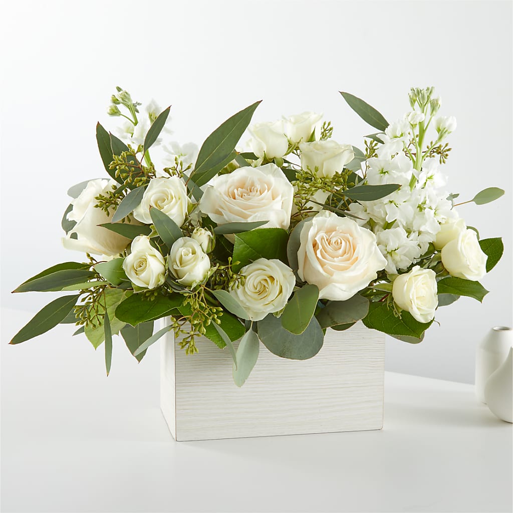 Fresh Linen Box Bouquet – SYLVIA'S FLORIST, Antioch CA