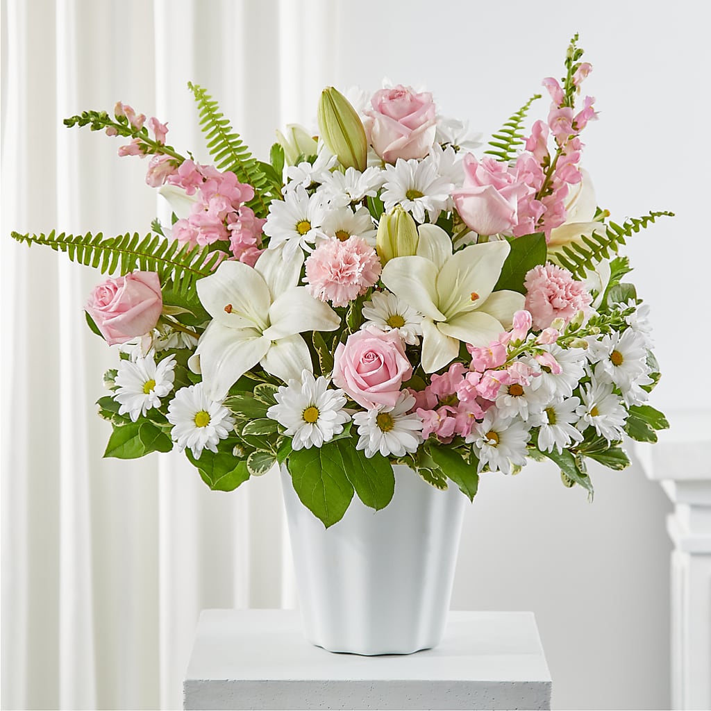Soft Touch Tabletop Basket – SYLVIA'S FLORIST, Antioch CA