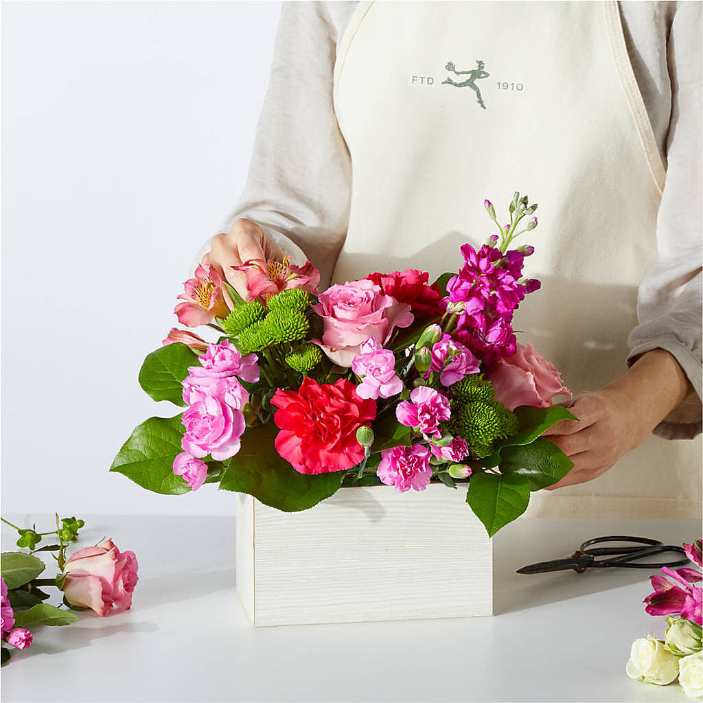 Sweetberry Box – A Florist Original – SYLVIA'S FLORIST, Antioch CA