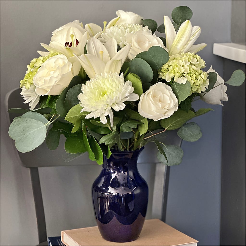 Snowy Dreams Bouquet – SYLVIA'S FLORIST, Antioch CA
