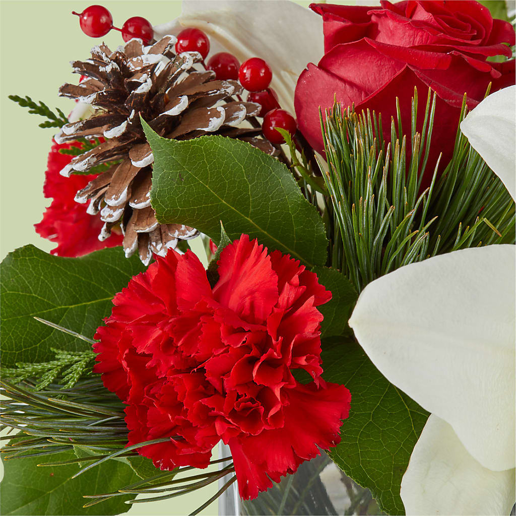 Glistening Icicles Bouquet – SYLVIA'S FLORIST, Antioch CA