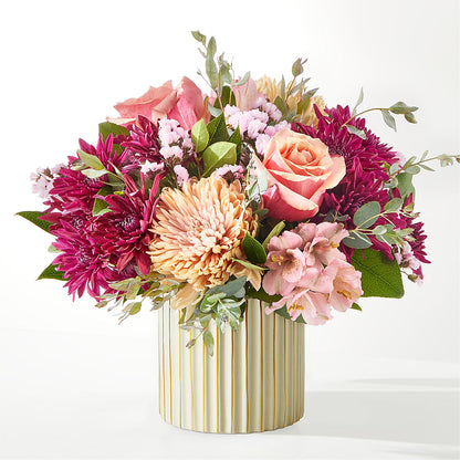 Berry Cobbler Bouquet with Ivory Vase – SYLVIA'S FLORIST, Antioch CA