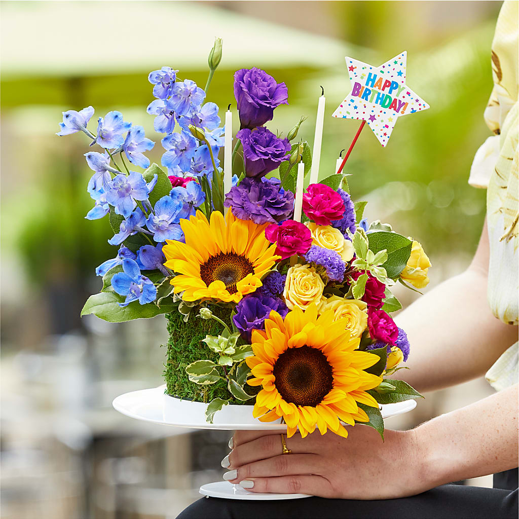 Star of the Day Floral Cake – SYLVIA'S FLORIST, Antioch CA
