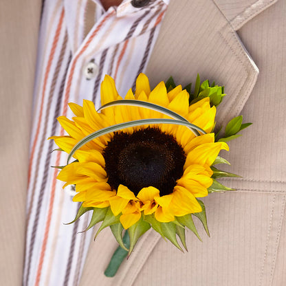 Free Spirit Boutonniere – SYLVIA'S FLORIST, Antioch CA