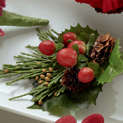 Red Berry Boutonniere – SYLVIA'S FLORIST, Antioch CA